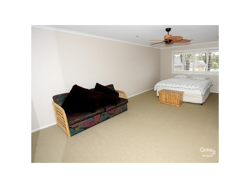 2 Emory Place, Cameron Park NSW 2285