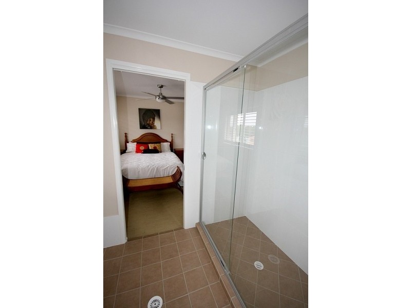 2 Emory Place, Cameron Park NSW 2285