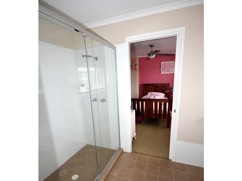 2 Emory Place, Cameron Park NSW 2285