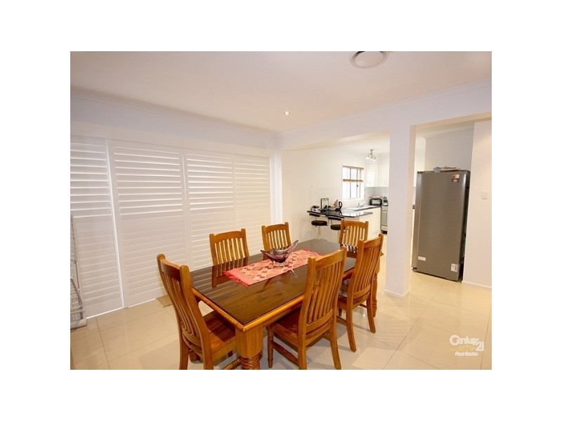 2 Emory Place, Cameron Park NSW 2285