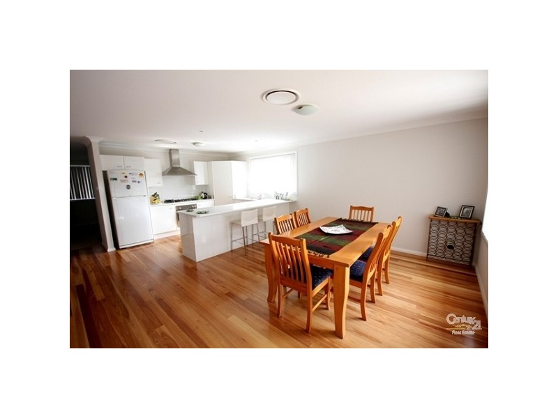 9 Bangalore Place, Cameron Park NSW 2285