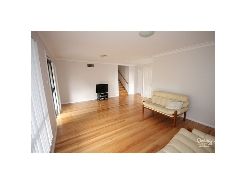 9 Bangalore Place, Cameron Park NSW 2285