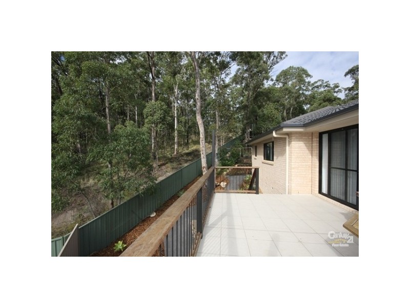 9 Bangalore Place, Cameron Park NSW 2285