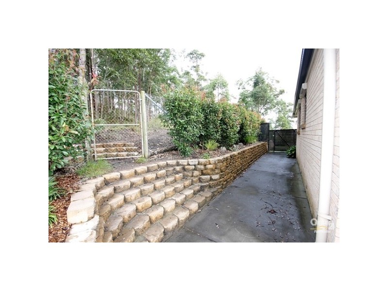 9 Bangalore Place, Cameron Park NSW 2285