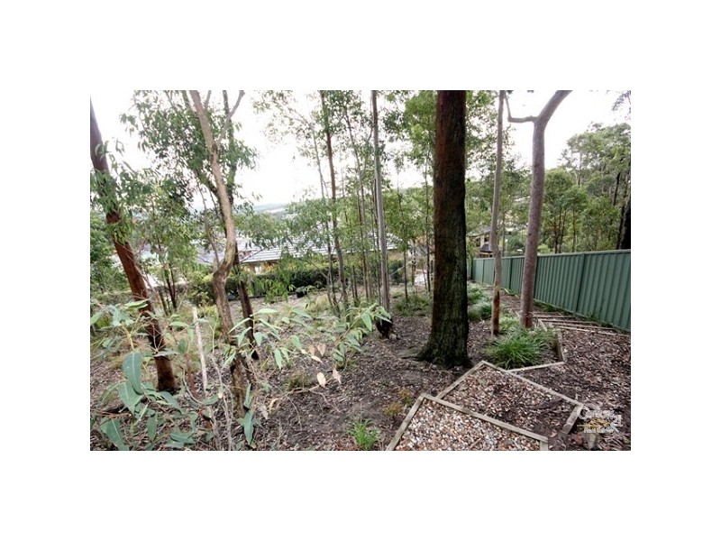 9 Bangalore Place, Cameron Park NSW 2285