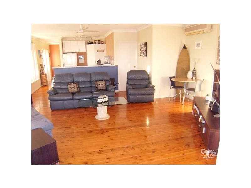 22 Dunn Avenue, Edgeworth NSW 2285