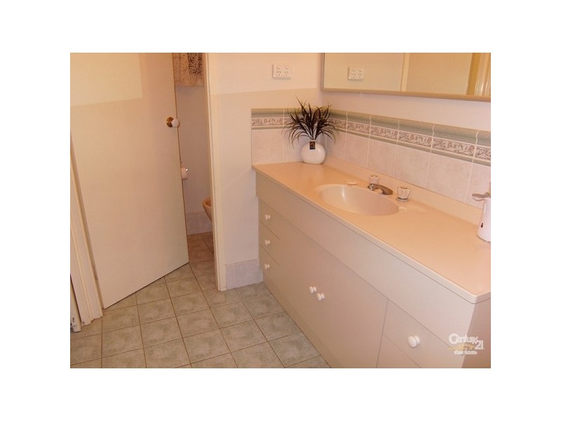 68 Oakville Road, Edgeworth NSW 2285