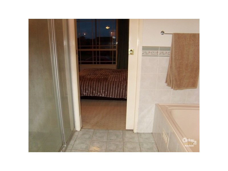 68 Oakville Road, Edgeworth NSW 2285