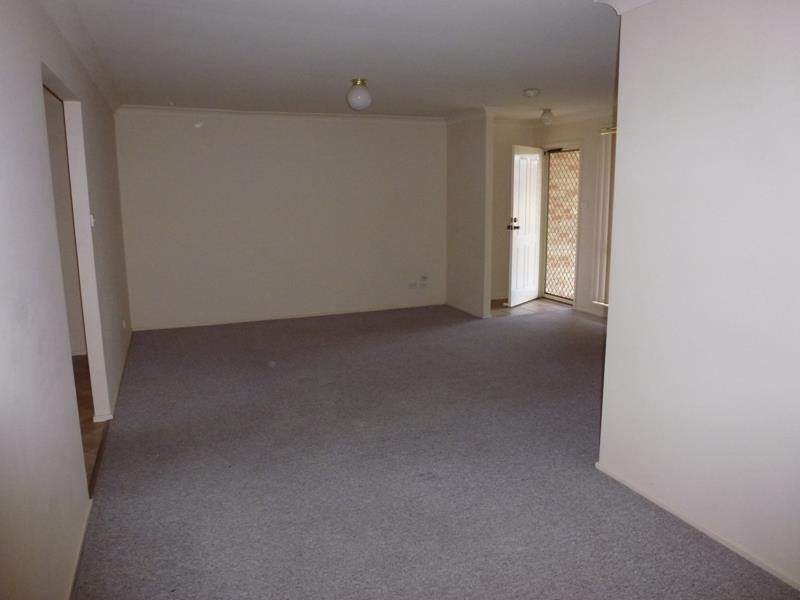 3 Cardinal Close, Cameron Park NSW 2285