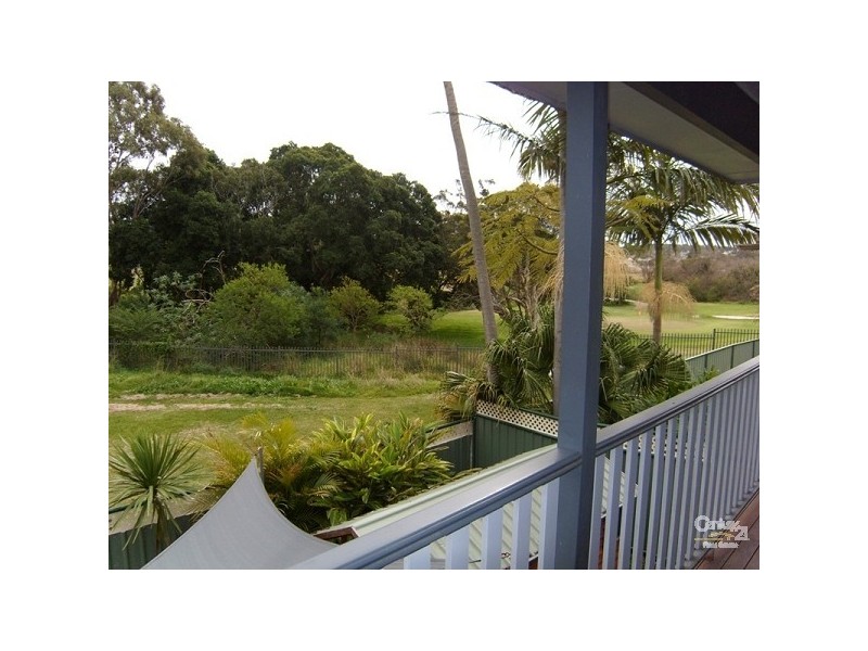 18 Coomalong Close, Holmesville NSW 2286