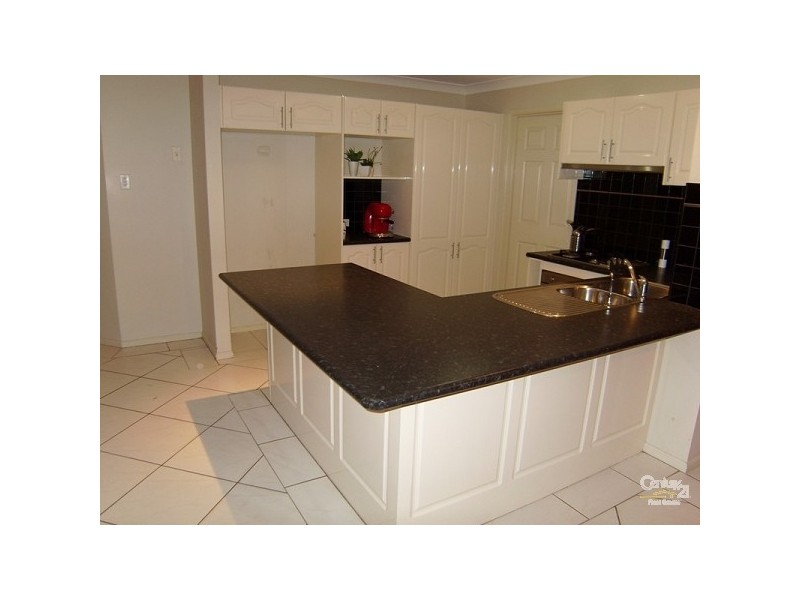 2 Janus Close, Cameron Park NSW 2285