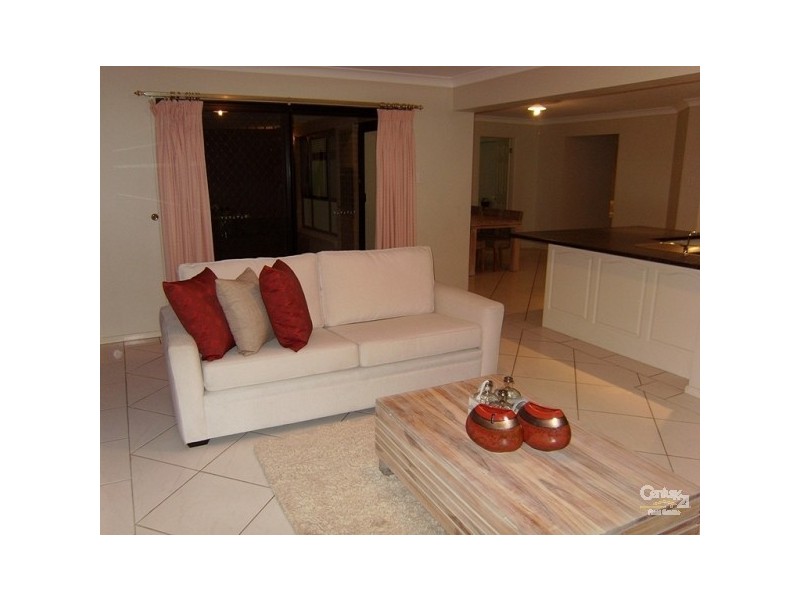 2 Janus Close, Cameron Park NSW 2285