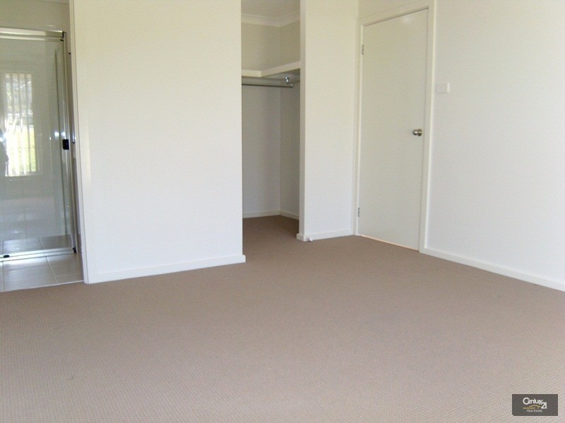 3 Matilda Court, Cameron Park NSW 2285