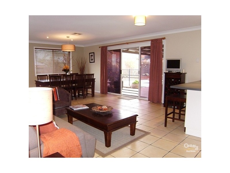 18 Peatmoss Drive, Cameron Park NSW 2285