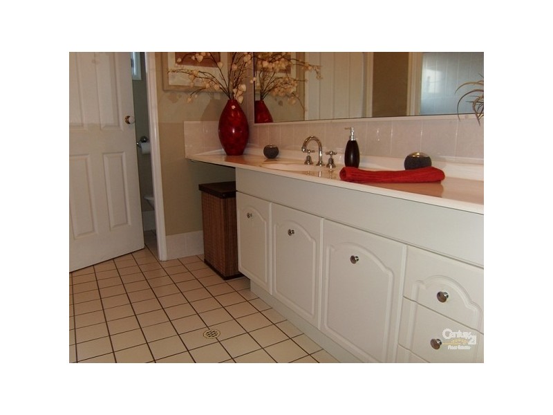 18 Peatmoss Drive, Cameron Park NSW 2285