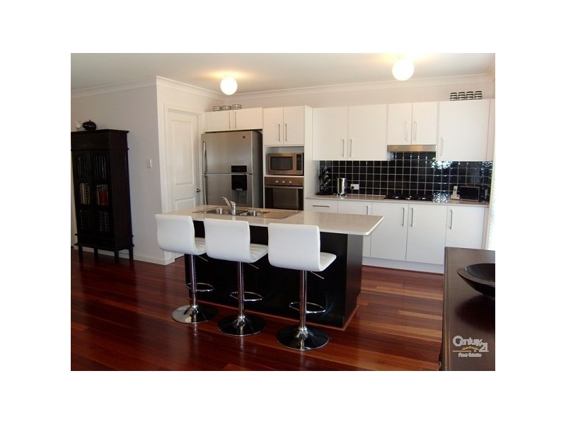 85 Constitution Drive, Cameron Park NSW 2285