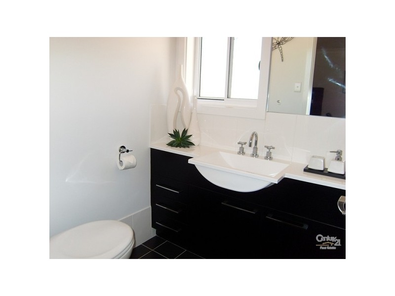 85 Constitution Drive, Cameron Park NSW 2285