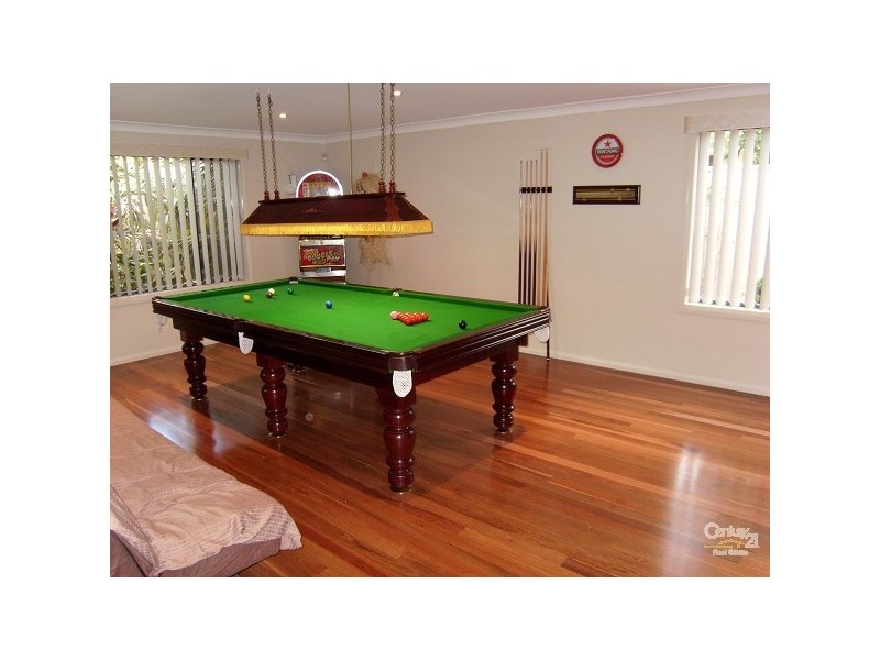 8 Greenock Court, Cameron Park NSW 2285