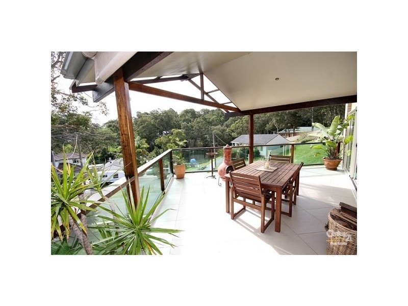 6 Bucklee Crescent, Warners Bay NSW 2282