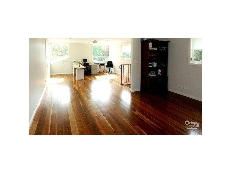 6 Bucklee Crescent, Warners Bay NSW 2282