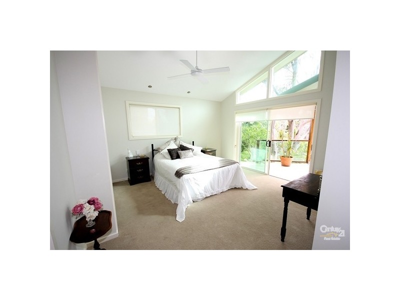 6 Bucklee Crescent, Warners Bay NSW 2282