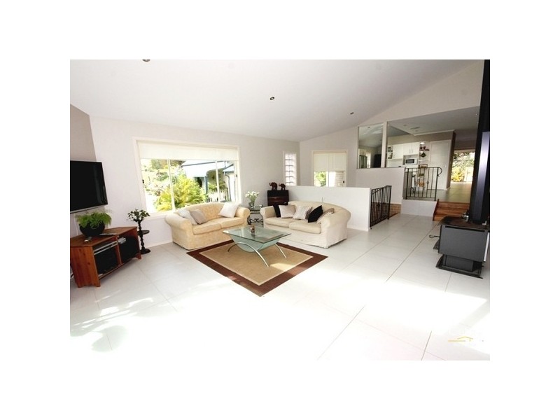 6 Bucklee Crescent, Warners Bay NSW 2282