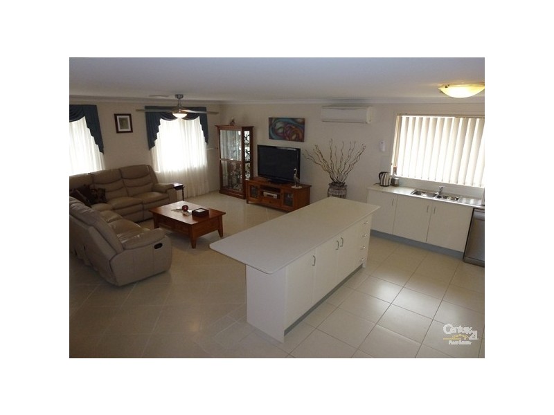 8 Northridge Drive, Cameron Park NSW 2285