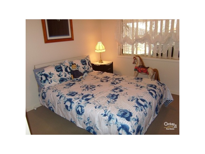 8 Northridge Drive, Cameron Park NSW 2285