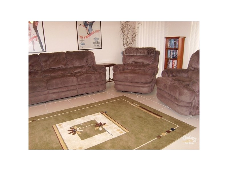 8 Northridge Drive, Cameron Park NSW 2285