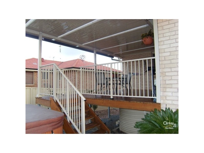 8 Northridge Drive, Cameron Park NSW 2285