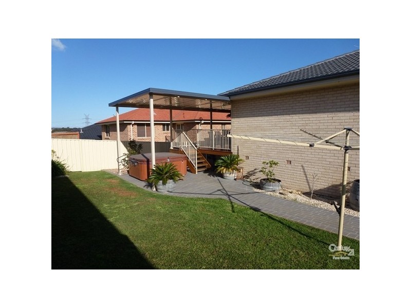 8 Northridge Drive, Cameron Park NSW 2285