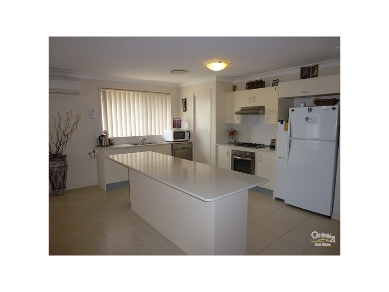 8 Northridge Drive, Cameron Park NSW 2285