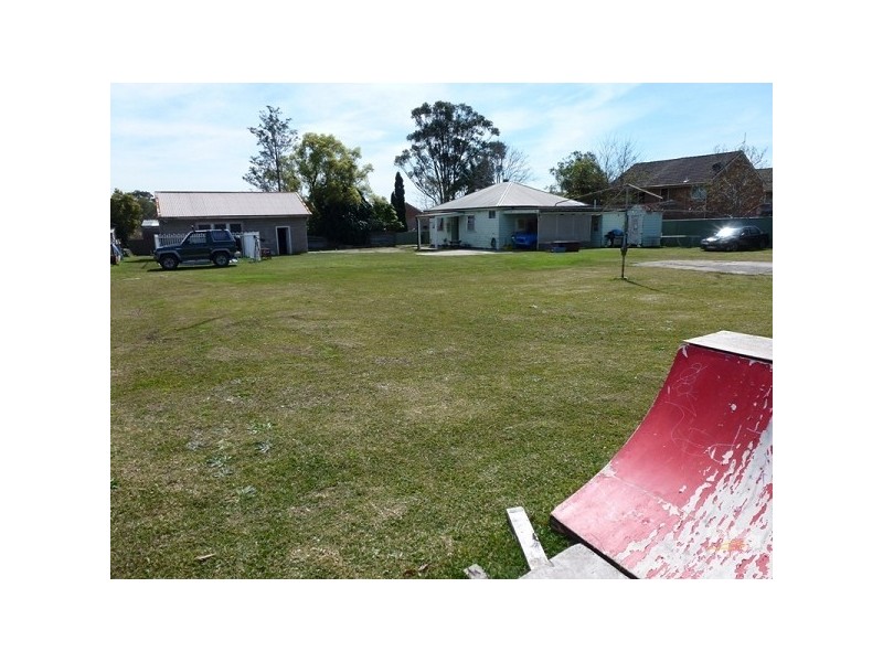 17 Marton Street, Shortland NSW 2307