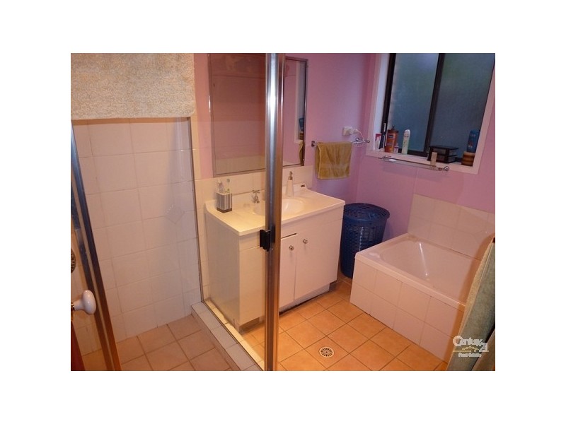 8 Fifth Street, Seahampton NSW 2286