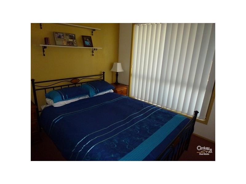 8 Fifth Street, Seahampton NSW 2286