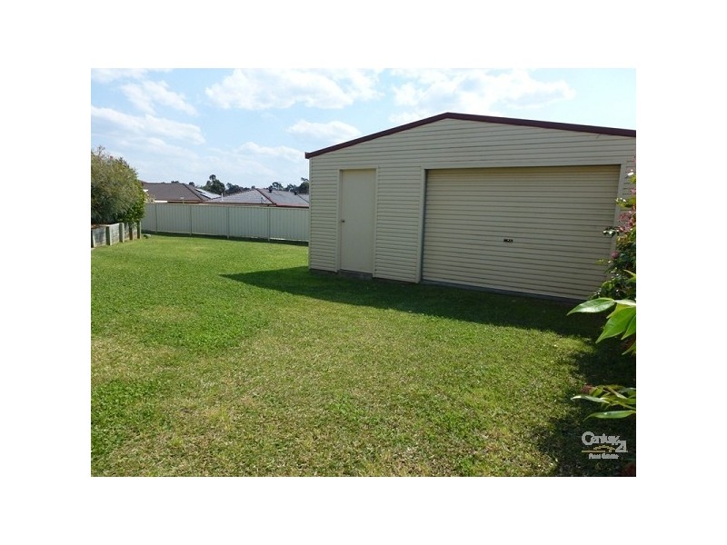 5 Peacock Court, Cameron Park NSW 2285