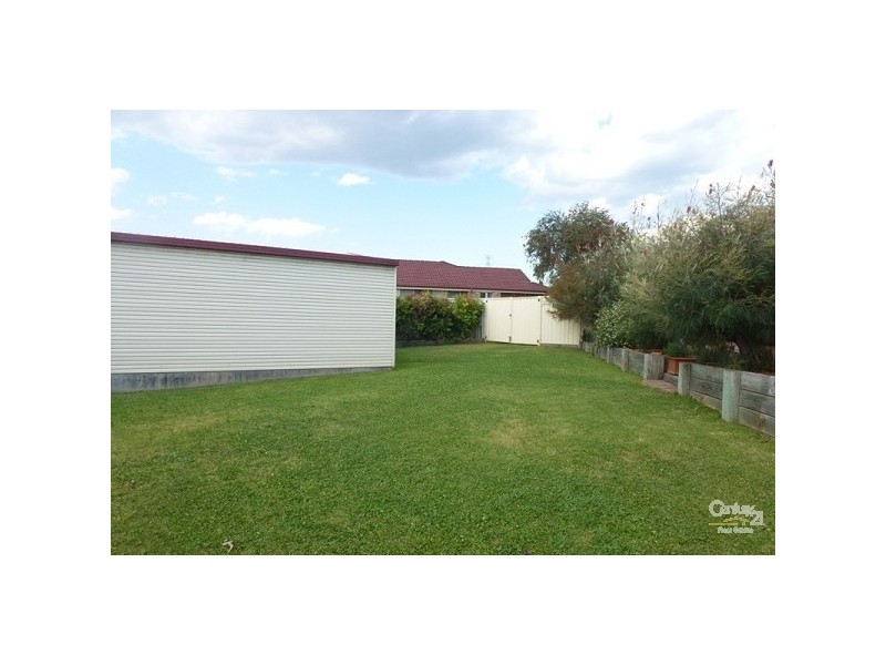 5 Peacock Court, Cameron Park NSW 2285