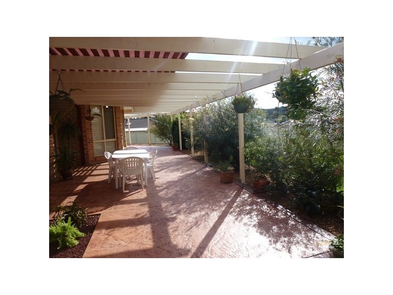 5 Peacock Court, Cameron Park NSW 2285