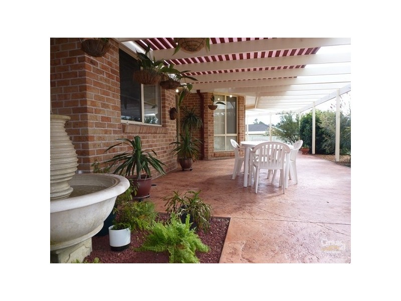 5 Peacock Court, Cameron Park NSW 2285