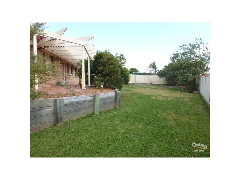 5 Peacock Court, Cameron Park NSW 2285