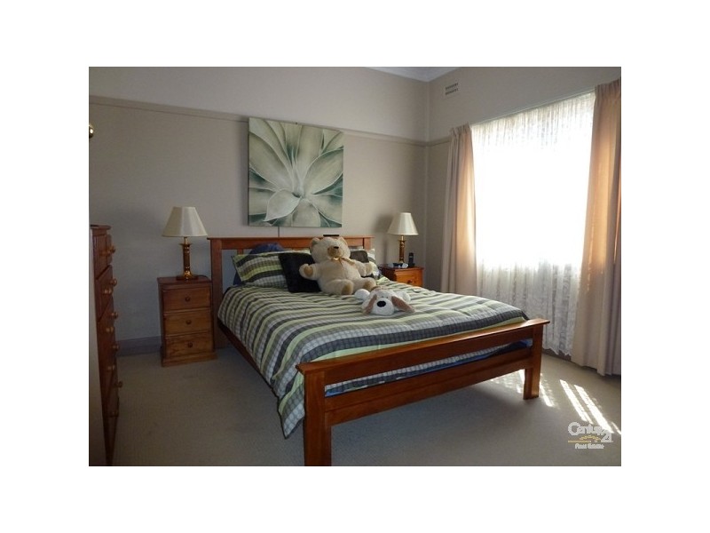 43 Clarence Street, Glendale NSW 2285