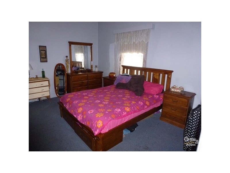 10 Margaret Street, Teralba NSW 2284