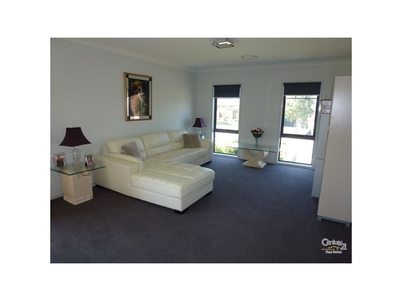 3 Ridgemont Avenue, Cameron Park NSW 2285