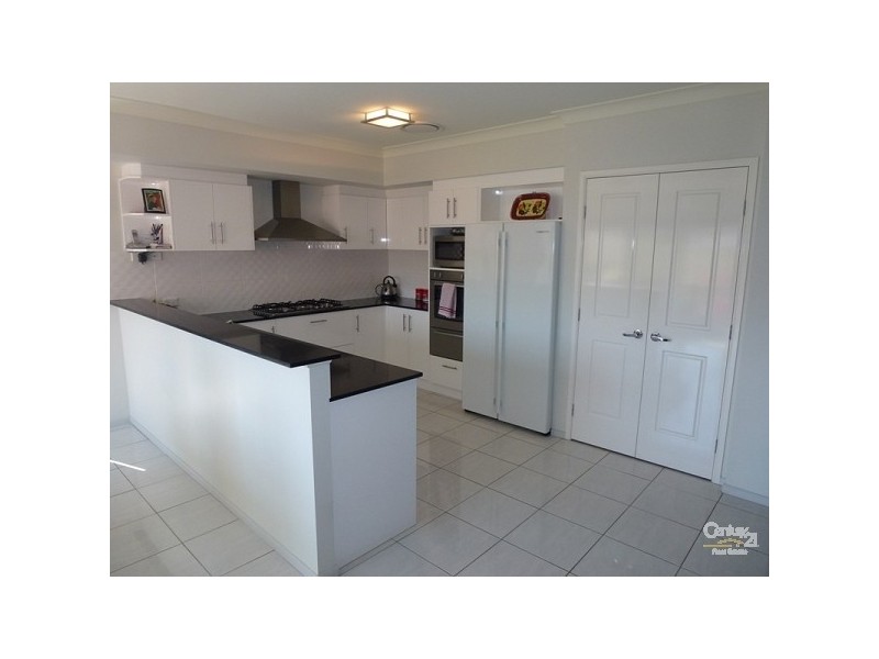 3 Ridgemont Avenue, Cameron Park NSW 2285