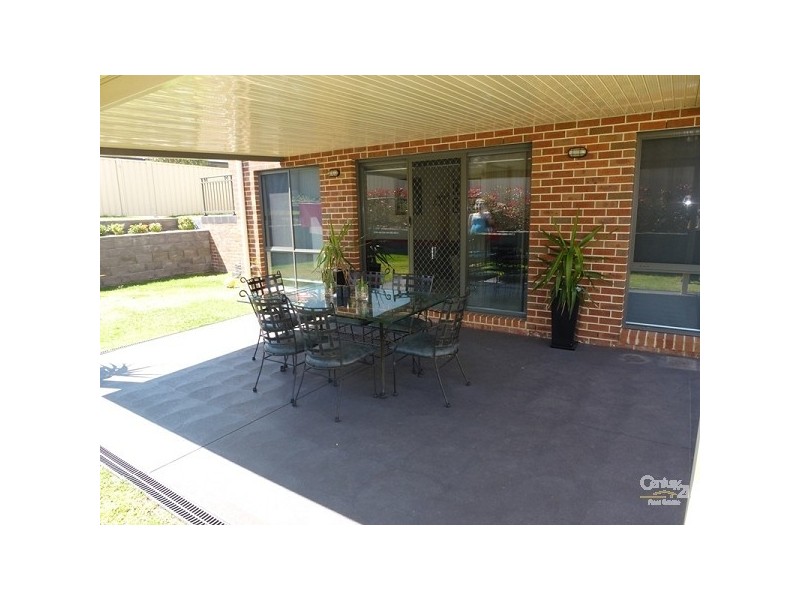 3 Ridgemont Avenue, Cameron Park NSW 2285