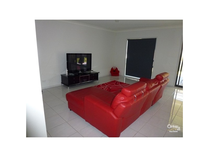 3 Ridgemont Avenue, Cameron Park NSW 2285