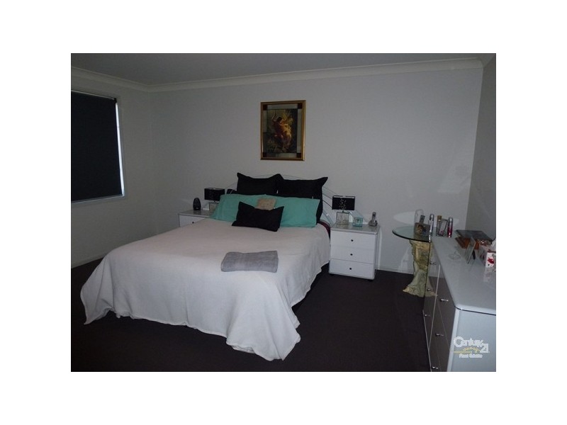 3 Ridgemont Avenue, Cameron Park NSW 2285