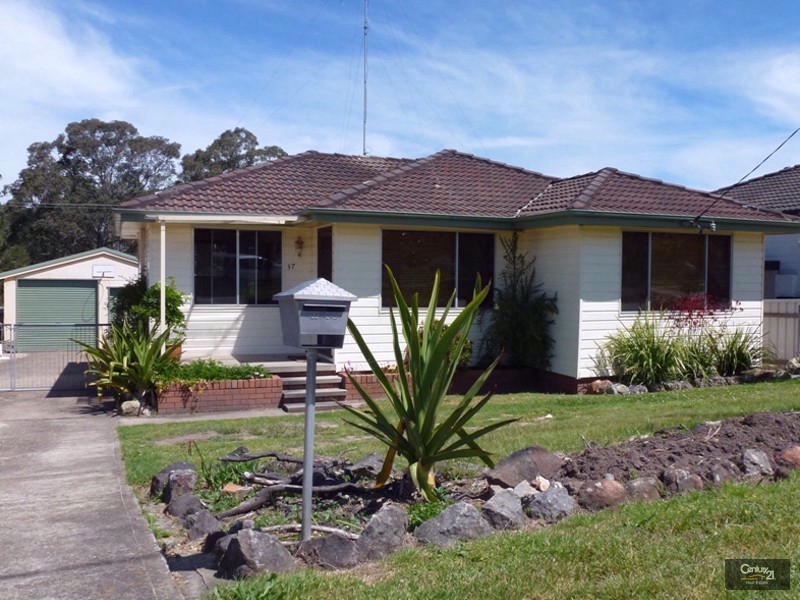 37 Oakville Road, Edgeworth NSW 2285