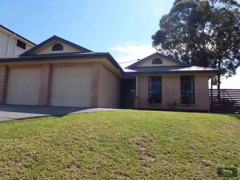 10 Amber Avenue, Fletcher NSW 2287