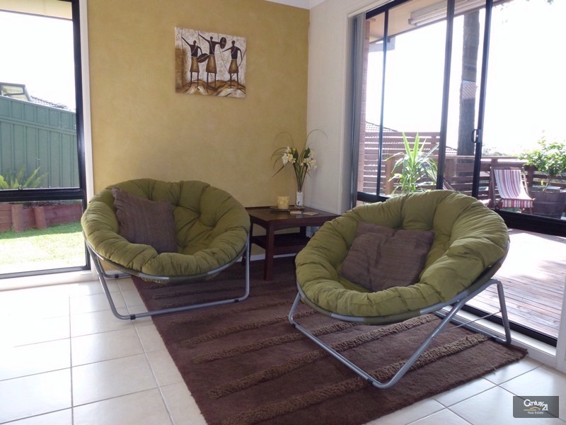 10 Amber Avenue, Fletcher NSW 2287